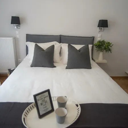 Living Near Acropolis By Sylvia Staikou 2nd & 3d Floor Apartment Athens